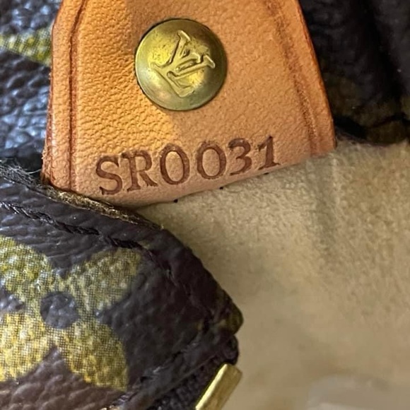 Louis Vuitton extra large monogram tote - Picture 6 of 7